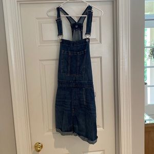 NWT Gap shorts overalls, medium-dark wash